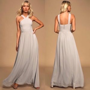 Lulu’s Air of Romance Grey Maxi Dress Size M